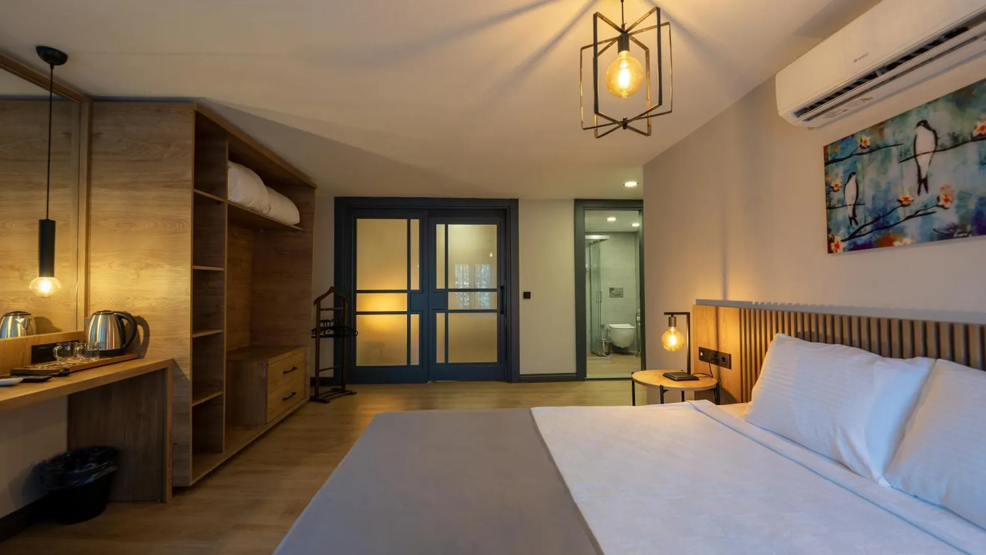 Отель Leliko Suites Анталья
