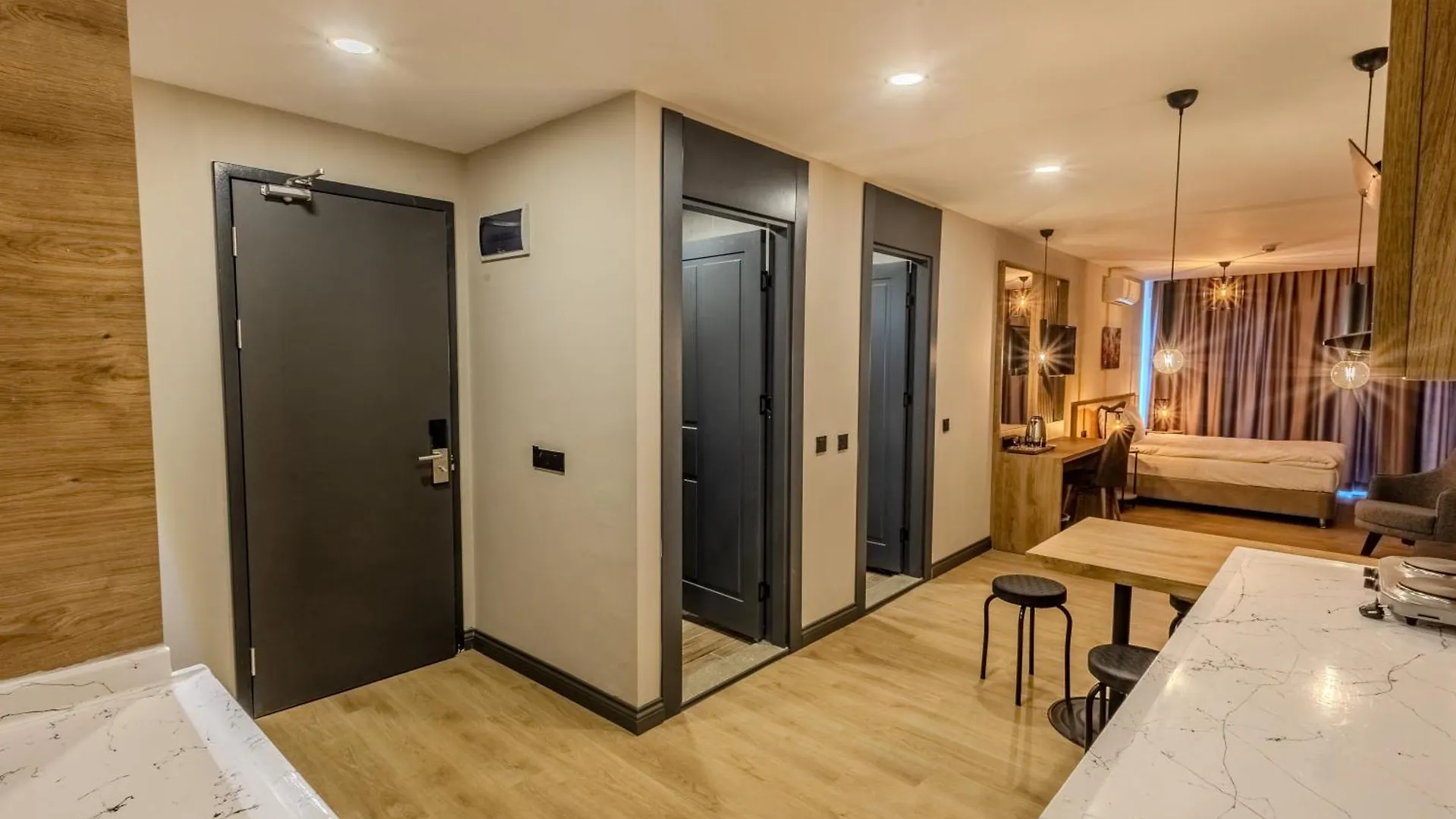 Leliko Suites Анталья